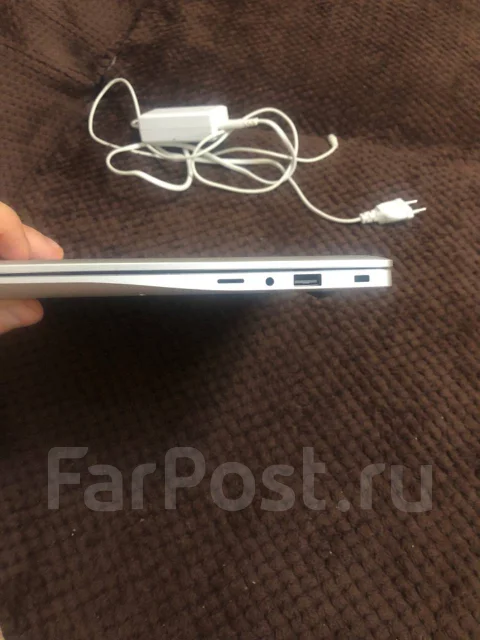 Chuwi. 12.3", ��� 6 ��, ���� 320���, WiFi: 1, Bluetooth: 1 ����