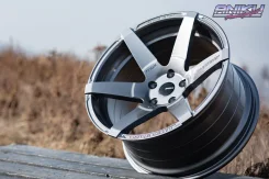 Shogun. 9.5x18", 5x114.3, ET20, �� 73,1���. ����
