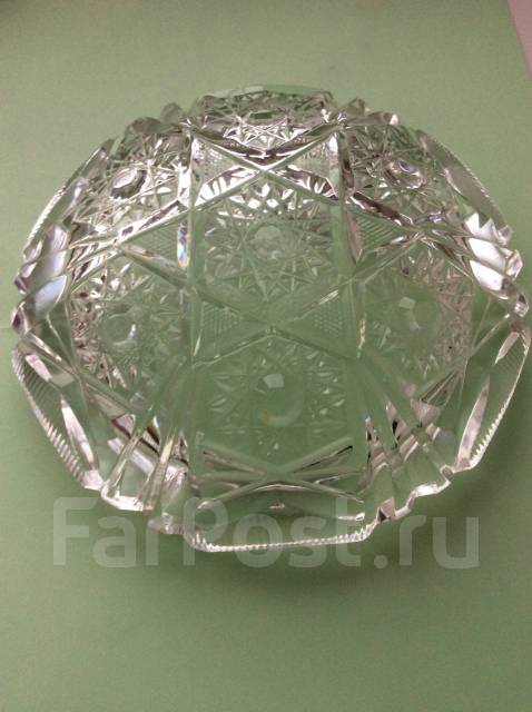 Хрустальная тарелка. СССР, б/у, в наличии. Цена: 800₽ во Владивостоке