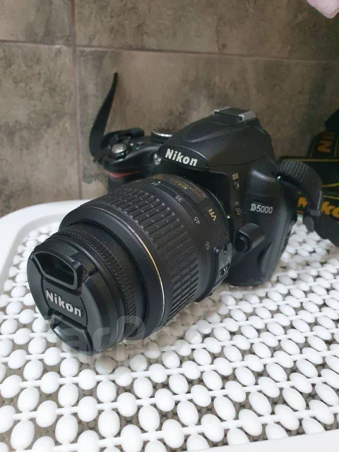 Nikon D5000 ����