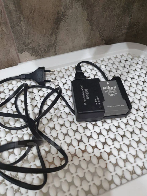 Nikon D5000 ����