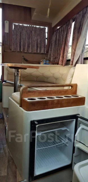 Yanmar. 1993 ���, ����� 8��., ��������� ������������, 240��.�., ������ ����
