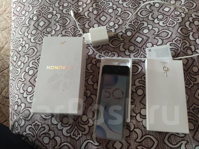 Honor 50. �����, ������, 3G, 4G LTE, 5G, Dual-SIM, NFC ����