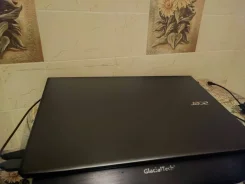 Acer Aspire E5. 15.6", 2 300,0����, ��� 6 ��, ���� 120���, WiFi, Bluetooth, ����������� �� 6��. ����