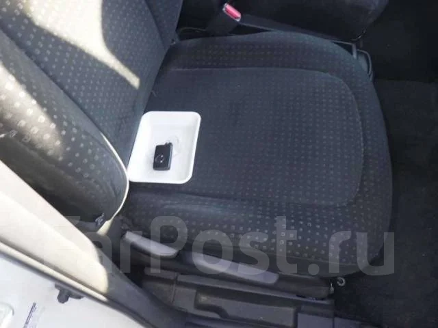 Toyota Ractis. �������, ��������, 1.5 (110��.�.), ������, 90 000����. ��, �/�, ��� ���. ��� ����� �� ������������ ����