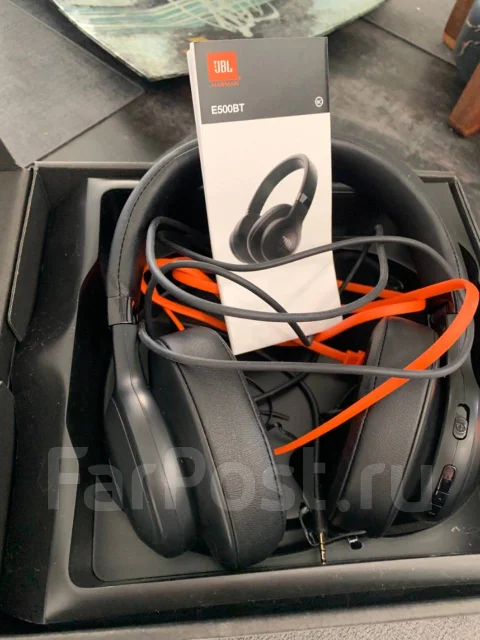 JBL E500BT ����