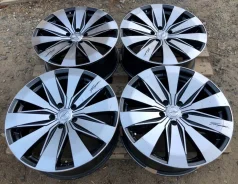 BADX Loxarny Tempest W.Vision. 8.0x19", 5x114.3, ET38, �� 73���. ����