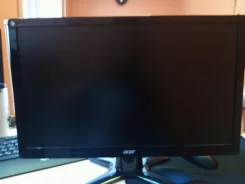 Acer. 20" ����