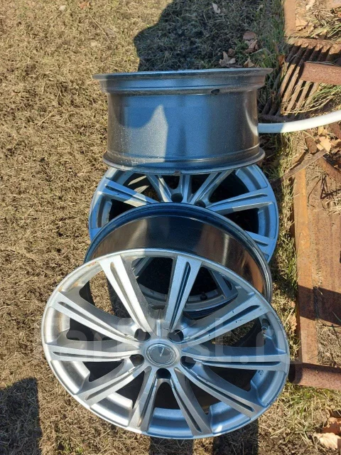 Millous. 8.0x18", 5x114.3 ����