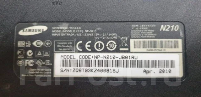 Samsung N210. 10.1", 1,6����, ��� 2048 ��, ���� 120���, WiFi: 1, Bluetooth: 1, ����������� �� 1��. ����