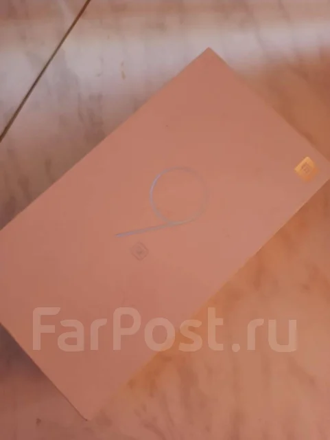 Xiaomi Mi9 SE. �/� ����