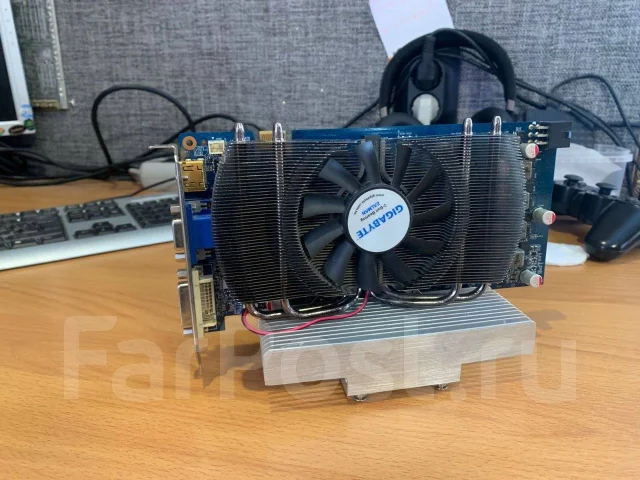 GeForce GTS 250 ����