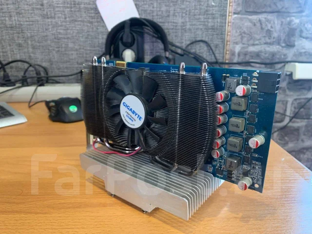 GeForce GTS 250 ����