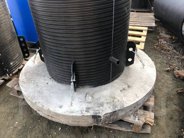 Кессон для скважины пластиковый герметичный Ф1000х2000, под заказ в Находке