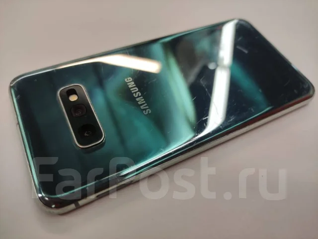 Samsung Galaxy S10e. �/�, �������, 4G LTE, Dual-SIM, ����������, NFC ����