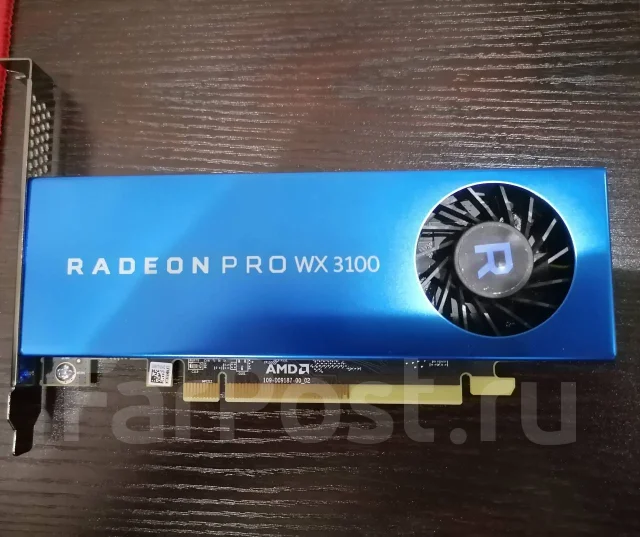 Radeon PRO WX 3100 ����