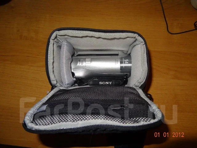 Sony HDR-PJ240E. 9 - 9.9 ��, � ���������� ����