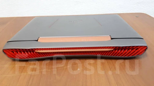 Asus ROG G752VS. 17.3", 3,2����, ��� 32 ��, ���� 1 400���, WiFi: 1, Bluetooth: 1, ����������� �� 2��. ����