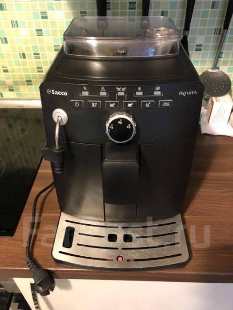 Кофемашина Saeco Intuita HD 8750/19 Керамические жернова, б/у, в ...