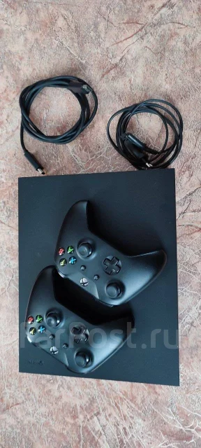 Microsoft Xbox One X ����