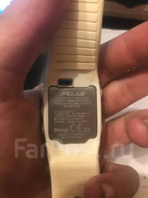 Polar M400. GPS, IP67 ����