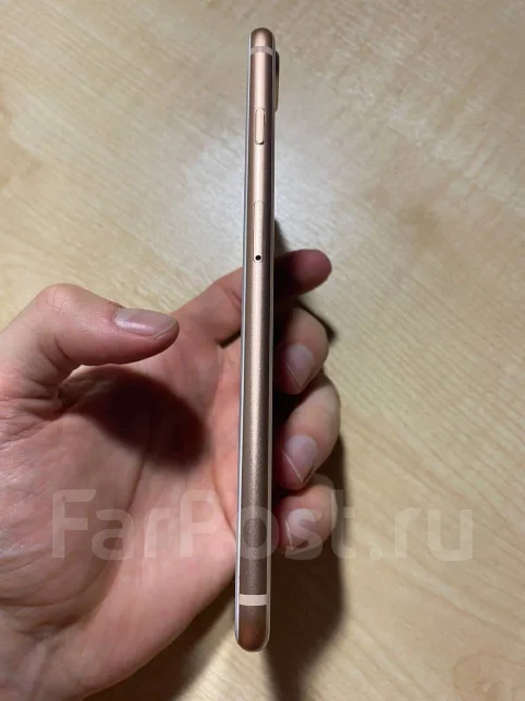 Apple iPhone 8 Plus. �/�, �������, 4G LTE, NFC ����