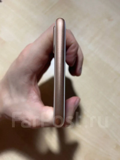 Apple iPhone 8 Plus. �/�, �������, 4G LTE, NFC ����