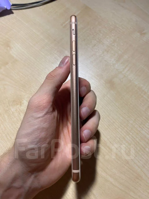 Apple iPhone 8 Plus. �/�, �������, 4G LTE, NFC ����