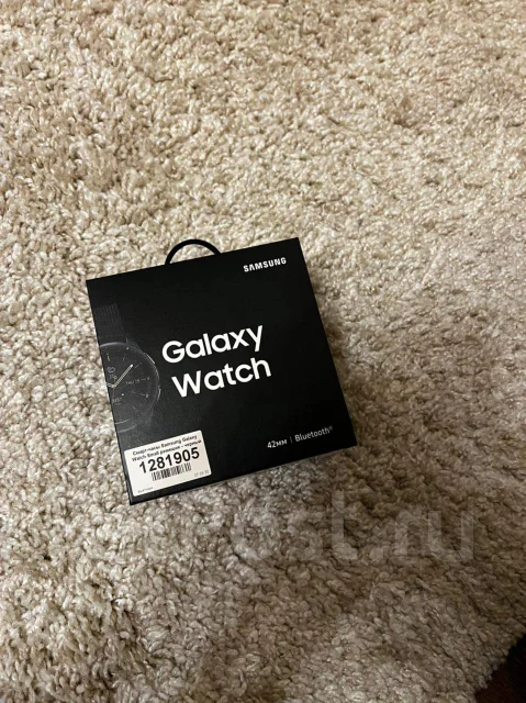 Samsung Galaxy Watch. GPS, NFC, IP68 ����