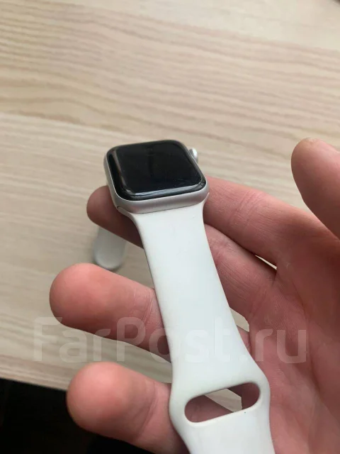 Apple Watch Series 5. GPS, NFC ����