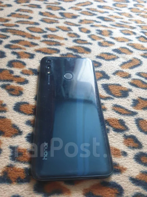 Honor 10 Lite. �/�, ������, 4G LTE, NFC ����