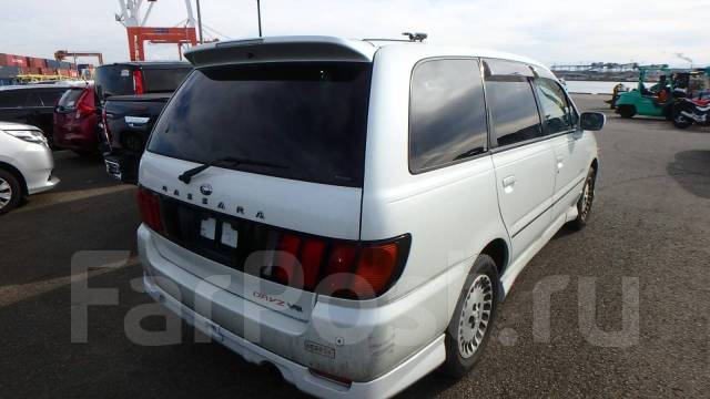 Nissan bassara 2001