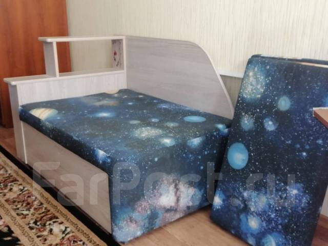 Тахта раскладная односпальная, б/у, в наличии. Цена: 9 800₽ во Владивостоке