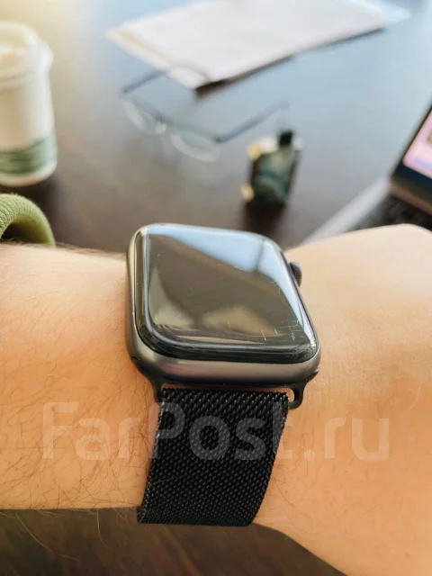 Apple Watch Series 4. GPS, NFC, IP67, IP68 ����