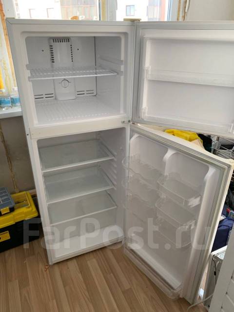 Холодильник No Frost, б/у, в наличии. Цена: 3 000₽ во Владивостоке