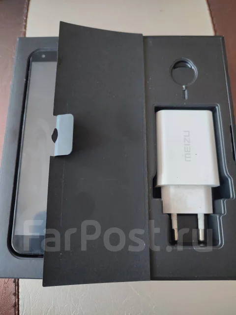 Meizu 15 Lite. �/�, ������, 4G LTE, Dual-SIM ����
