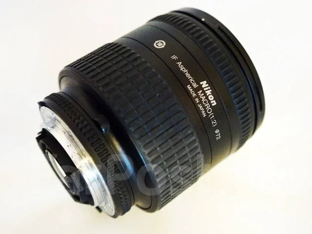 Nikon. ������� ������� 72 �� ����
