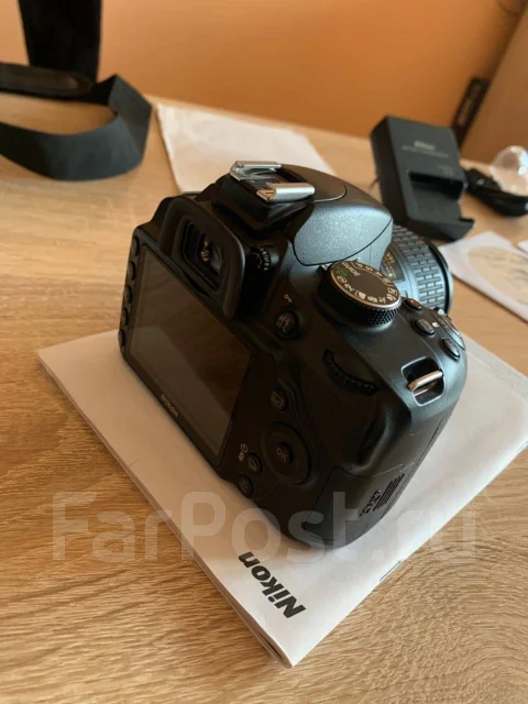 Nikon D3200. 20 � ����� ��, ���: 14� � ����� ����