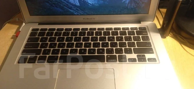 Apple MacBook Air 13 2010 Late. 13.3", 1,9����, ��� 2048 ��, ���� 120���, WiFi: 1, Bluetooth: 1, ����������� �� 12��. ����