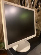 Samsung. 17" ����