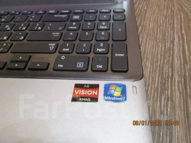 Samsung 355V5C. 15.6", 2,7����, ��� 2048 ��, ���� 500���, WiFi: 1, Bluetooth: 1, ����������� �� 3��. ����