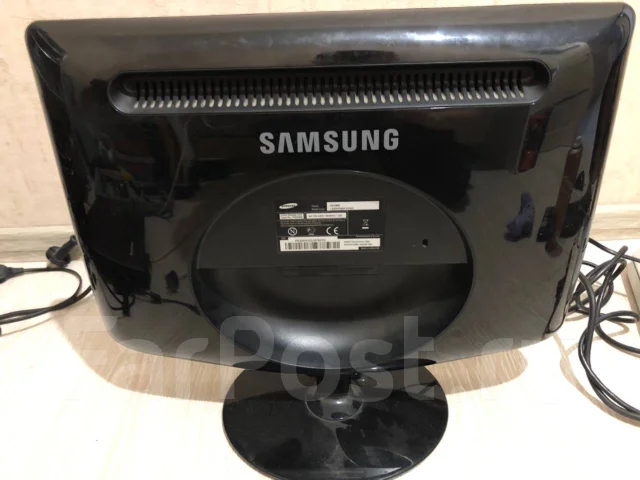 Samsung. 20" ����