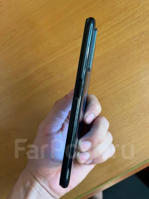 Realme 6 Pro. �/�, �����, 3G, 4G LTE, Dual-SIM, NFC ����