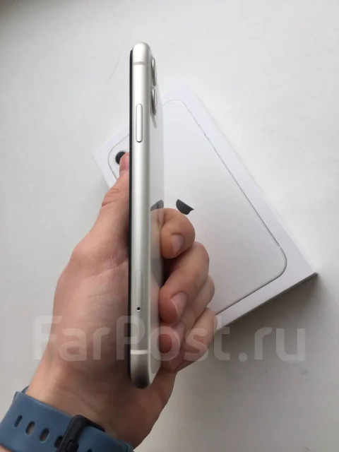 Apple iPhone 11. �/�, �����, 3G, 4G LTE, 5G, Dual-SIM, ����������, NFC ����