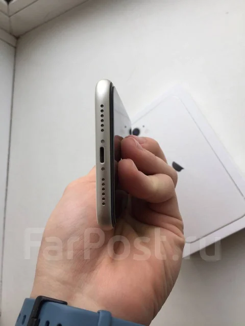 Apple iPhone 11. �/�, �����, 3G, 4G LTE, 5G, Dual-SIM, ����������, NFC ����