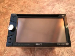 Sony XAV-E622 ����