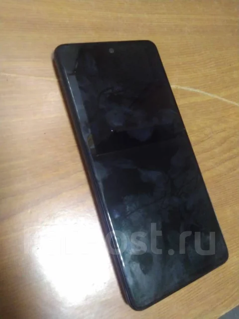 Samsung Galaxy A51. �/�, ������, 3G, 4G LTE, Dual-SIM, NFC ����