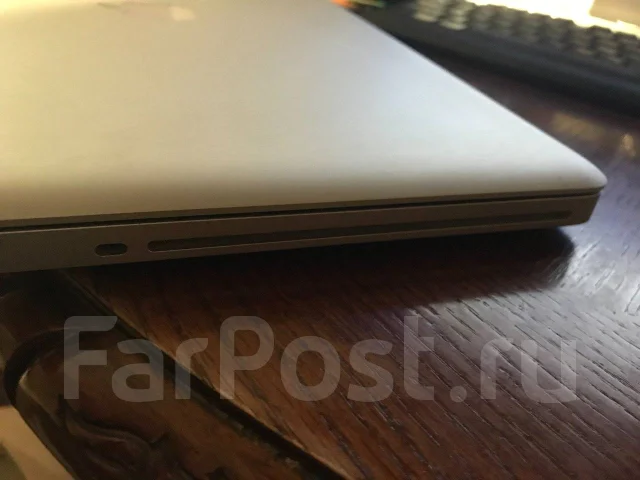 Apple MacBook Pro 15. 15.4", 2,7����, ��� 4 ��, ���� 500���, ����������� �� 3��. ����