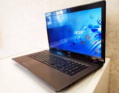 Acer Aspire 7560G. 17.3", 2,3����, ��� 4 ��, ���� 500���, WiFi: 1, Bluetooth: 1, ����������� �� 2��. ��� ����� �� ������� ����
