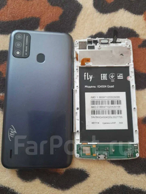 Samsung Galaxy A20. �/�, 3G, 4G LTE, Dual-SIM, NFC ����